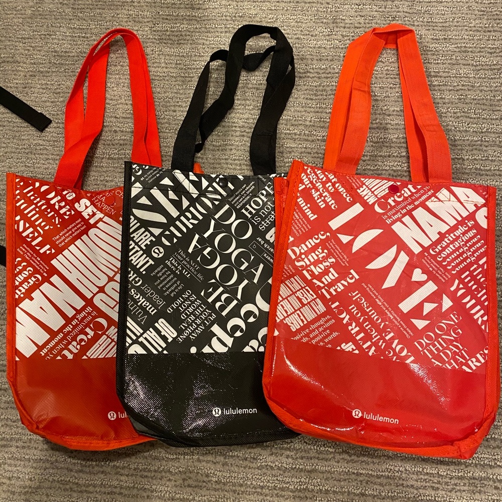 Lululemon bag